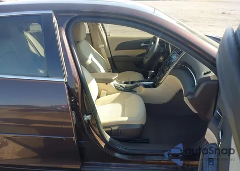 2015 Chevrolet Malibu 1Lt z USA, uszkodzony, nr VIN 1G11C5SLXFF174799